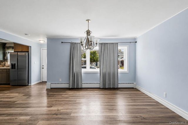 101 Spruce Avenue, Bethpage, NY 11714