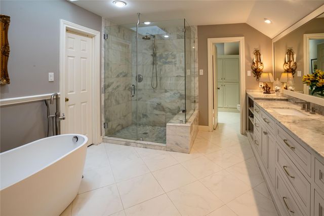 9590 Longmont Drive, Houston, TX 77063