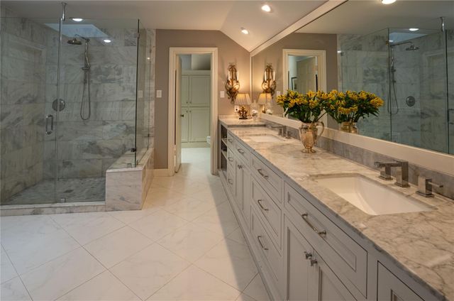 9590 Longmont Drive, Houston, TX 77063