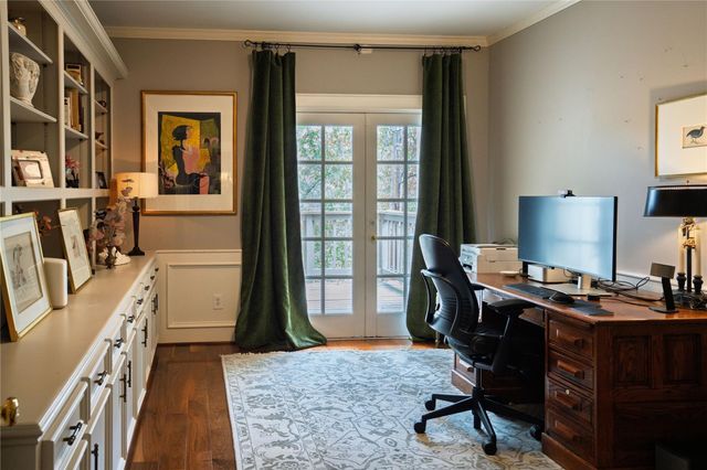 9590 Longmont Drive, Houston, TX 77063