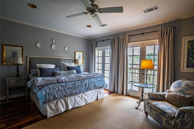 9590 Longmont Drive, Houston, TX 77063