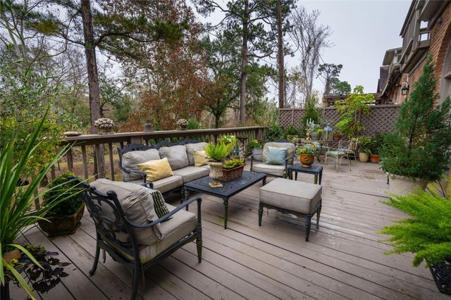 9590 Longmont Drive, Houston, TX 77063