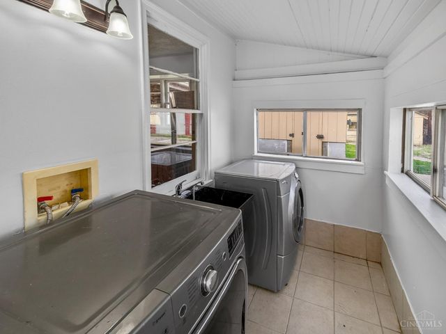 8371 S St Rt 48, Maineville, OH 45039