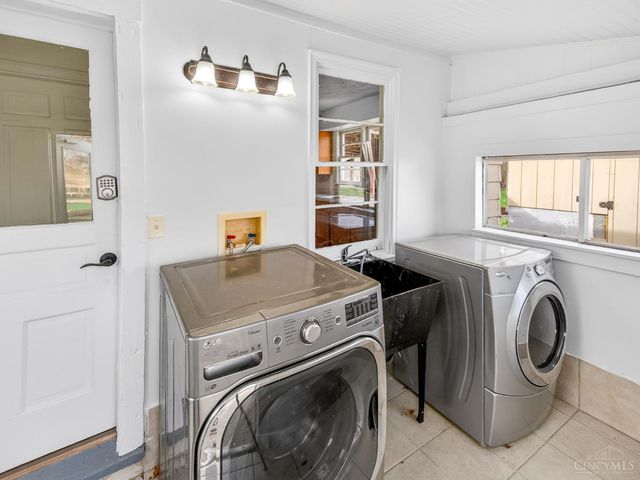 8371 S St Rt 48, Maineville, OH 45039