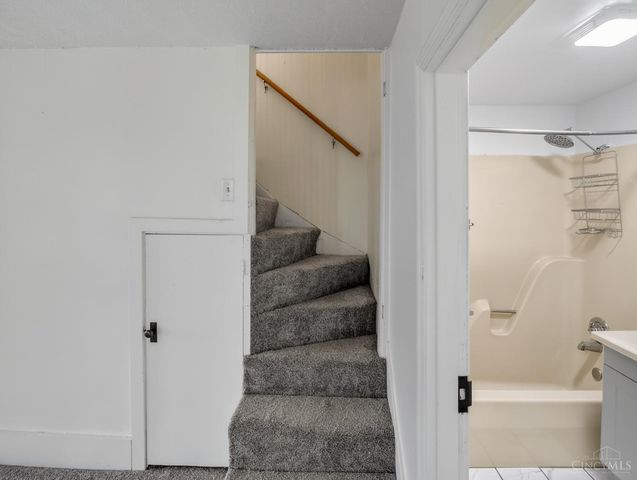 8371 S St Rt 48, Maineville, OH 45039