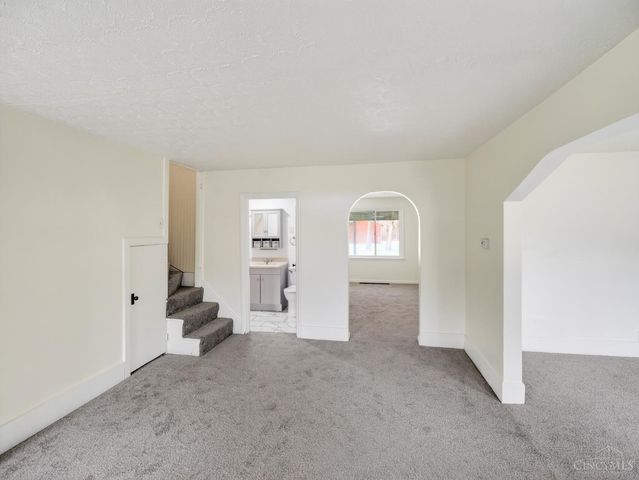 8371 S St Rt 48, Maineville, OH 45039