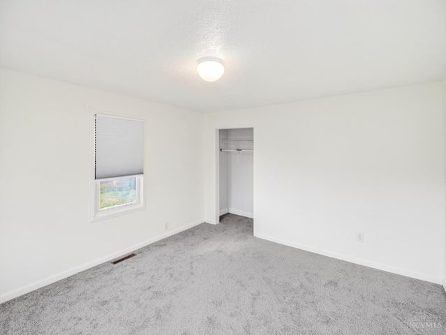 8371 S St Rt 48, Maineville, OH 45039