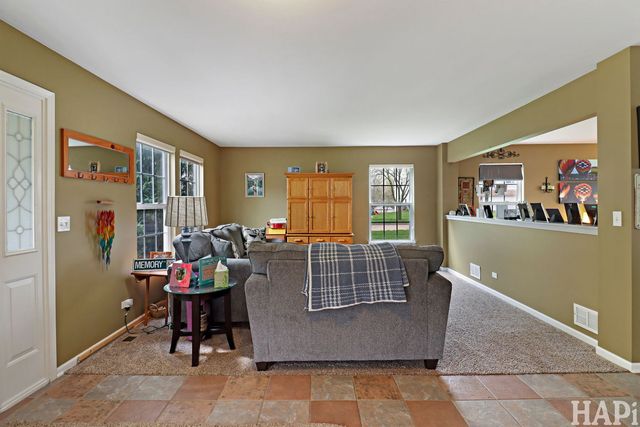 1909 Hemlock Drive, Mchenry, IL 60050