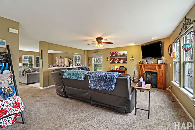 1909 Hemlock Drive, Mchenry, IL 60050