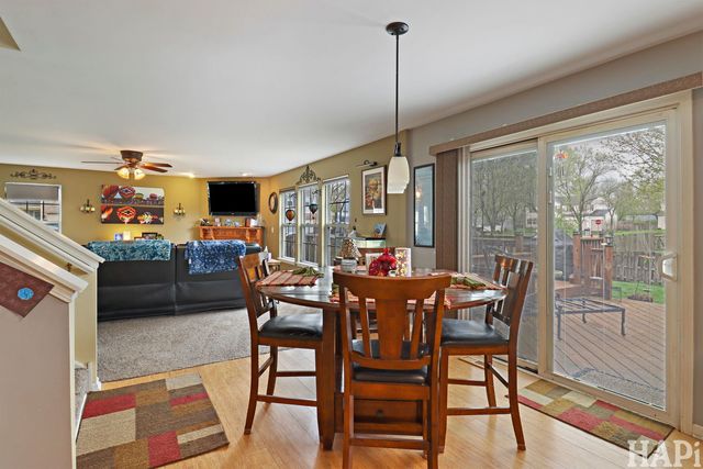 1909 Hemlock Drive, Mchenry, IL 60050
