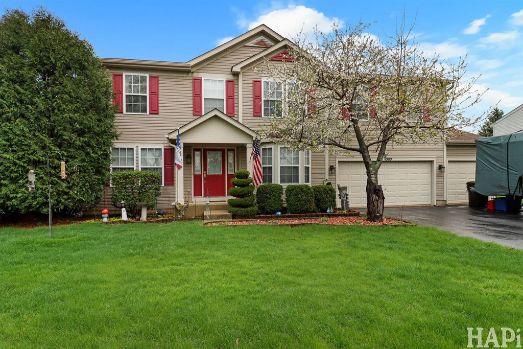 1909 Hemlock Drive, Mchenry, IL 60050