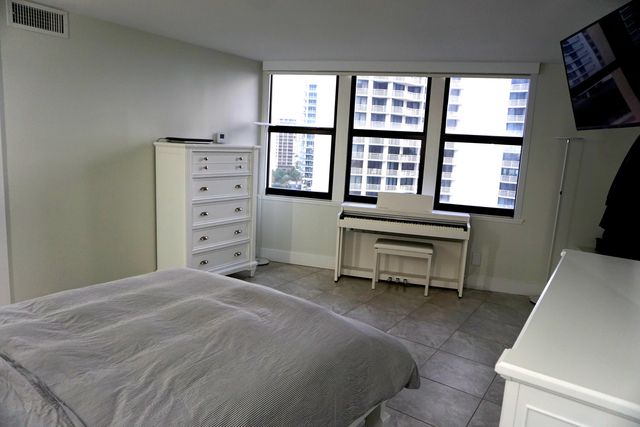 2800 N Ocean Drive B-12c, Singer Island, FL 33404