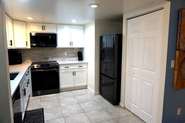 2800 N Ocean Drive B-12c, Singer Island, FL 33404