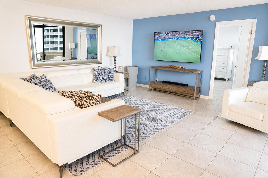 2800 N Ocean Drive B-12c, Singer Island, FL 33404
