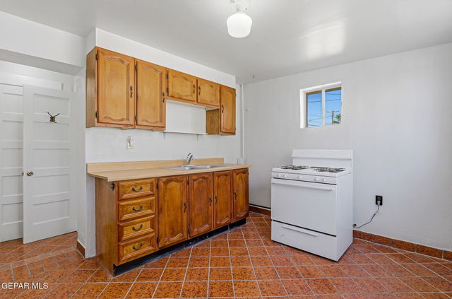 3118 E Yandell Drive, El Paso, TX 79903