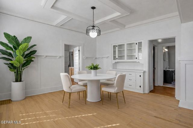 3118 E Yandell Drive, El Paso, TX 79903