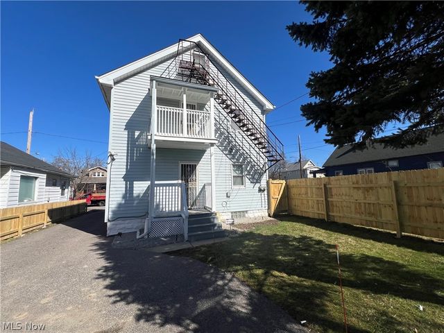 14208 Kingsford Avenue, Cleveland, OH 44128