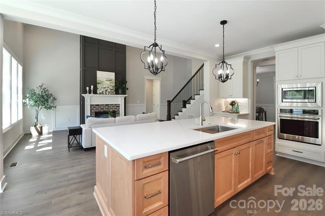 4265 Candlewood Drive, Sherrills Ford, NC 28673