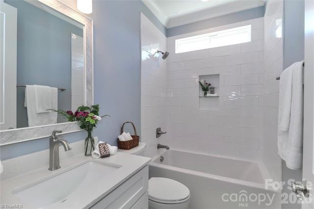 4265 Candlewood Drive, Sherrills Ford, NC 28673