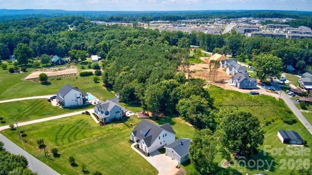 4265 Candlewood Drive, Sherrills Ford, NC 28673