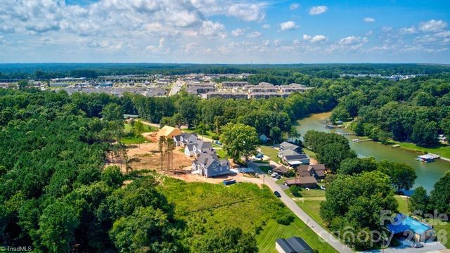 4265 Candlewood Drive, Sherrills Ford, NC 28673