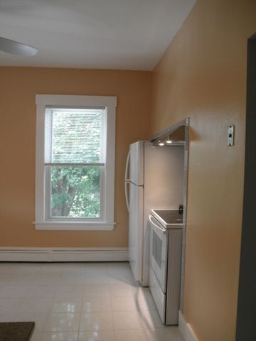 127 Brown 3, Waltham, MA 02452