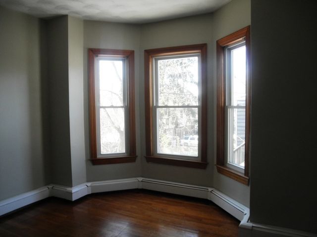 127 Brown 3, Waltham, MA 02452