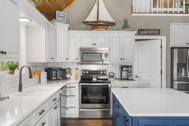 859 Crows Nest Trail Trail, Branson, MO 65616