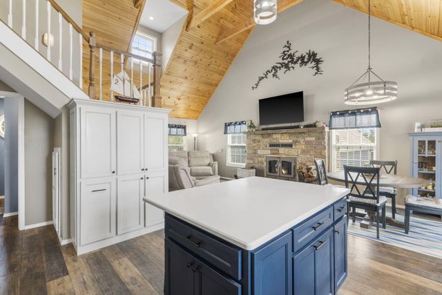 859 Crows Nest Trail Trail, Branson, MO 65616