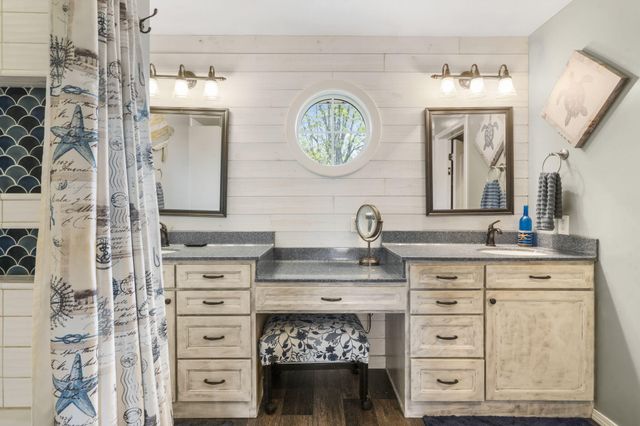 859 Crows Nest Trail Trail, Branson, MO 65616