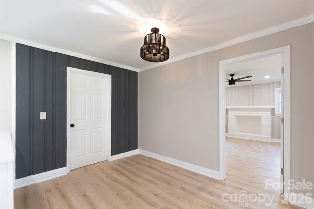 8000 Chapman Street, Charlotte, NC 28216