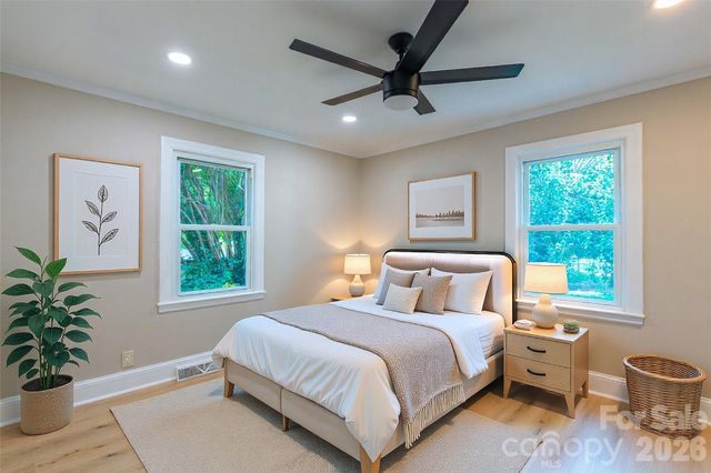 8000 Chapman Street, Charlotte, NC 28216