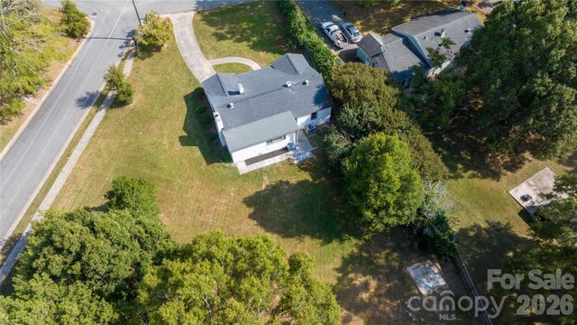 8000 Chapman Street, Charlotte, NC 28216