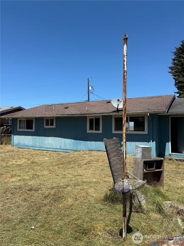 2436 E Ryan, Port Angeles, WA 98362