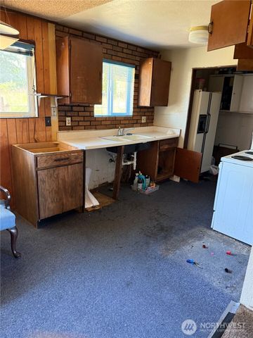2436 E Ryan, Port Angeles, WA 98362