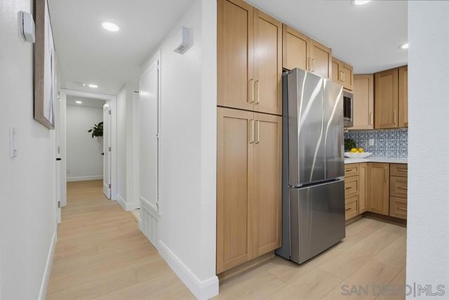 387 N Melrose D, Vista, CA 92083