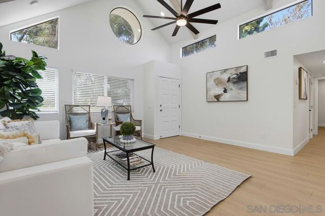 387 N Melrose D, Vista, CA 92083
