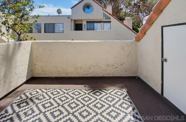 387 N Melrose D, Vista, CA 92083