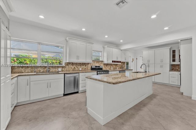 4560 Prairie Ave, Miami Beach, FL 33140