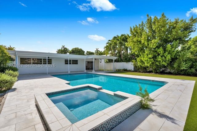 4560 Prairie Ave, Miami Beach, FL 33140