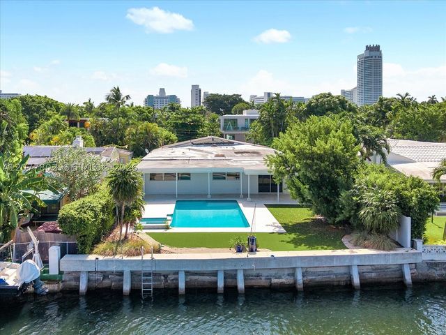 4560 Prairie Ave, Miami Beach, FL 33140