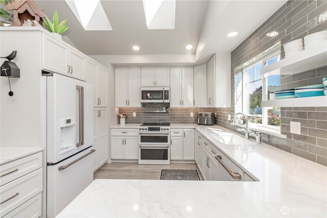 8135 Trimble Lane SE, Olympia, WA 98501