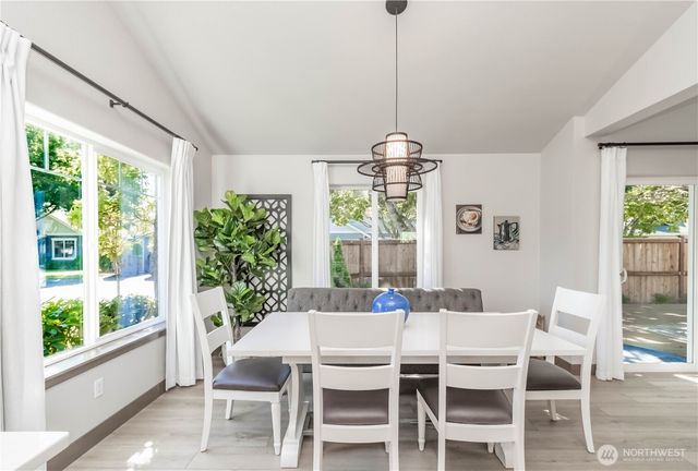 8135 Trimble Lane SE, Olympia, WA 98501