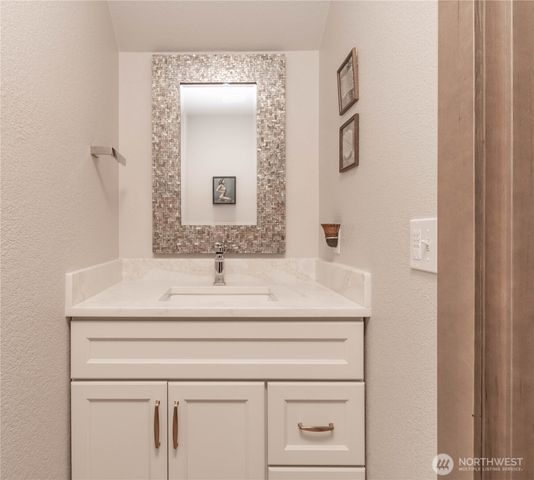 8135 Trimble Lane SE, Olympia, WA 98501