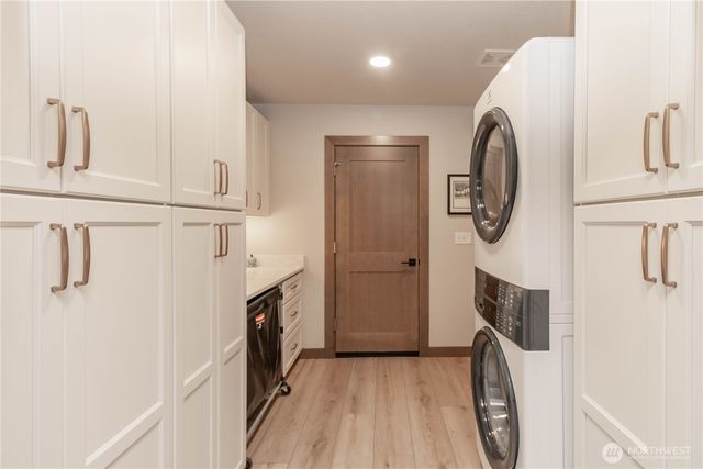 8135 Trimble Lane SE, Olympia, WA 98501