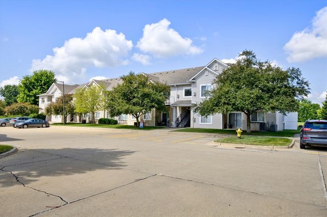 8601 Westown Parkway 17207, West Des Moines, IA 50266