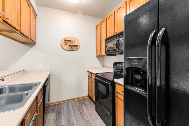 8601 Westown Parkway 17207, West Des Moines, IA 50266