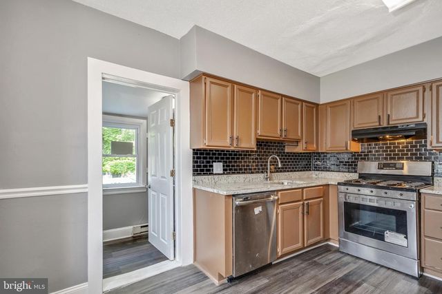 204 ELM AVE, North Wales, PA 19454
