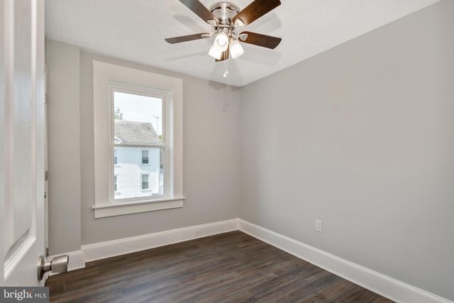 204 ELM AVE, North Wales, PA 19454