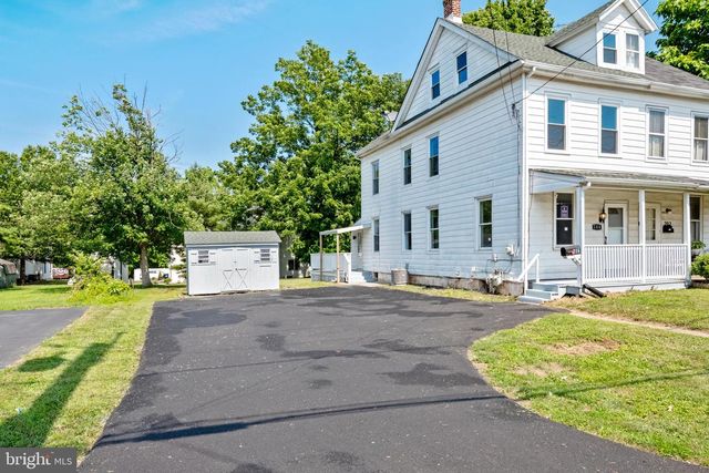 204 ELM AVE, North Wales, PA 19454